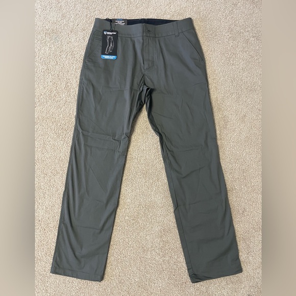 Men's NWT Kuhl Resistor LT Klassik Fit Gray Pants 32x32
